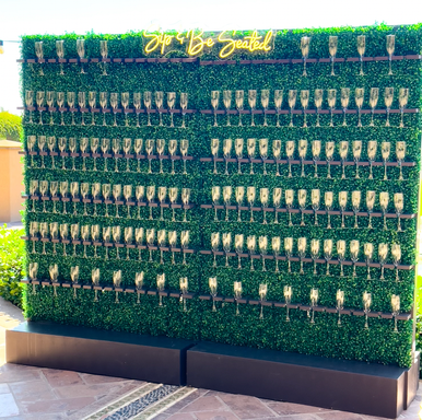 Green hedge champagne wall (two walls)